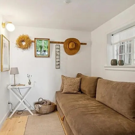 Skovhus Naer Tirsbaek Gods Og Vejle Fjord Vakantiehuis *