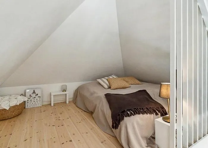 Skovhus Naer Tirsbaek Gods Og Vejle Fjord Vejle